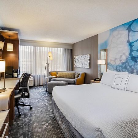 Courtyard By Marriott Riverside Ucr/Moreno Valley Area Exterior foto